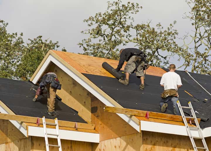 Professional roofers in Moorpark